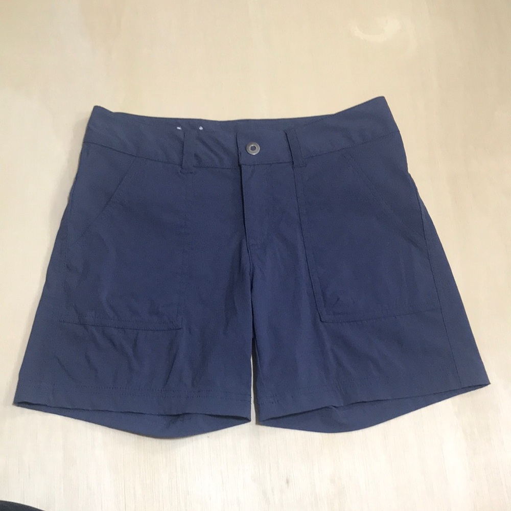 Columbia Navy Blue Athletic Shorts Size XL
